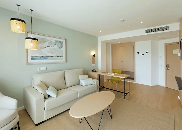 Hsm Golden Playa Hotel 4*